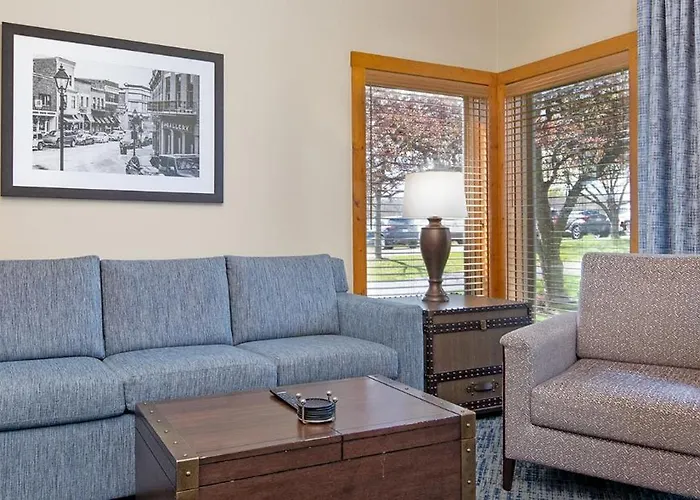 2br With Access